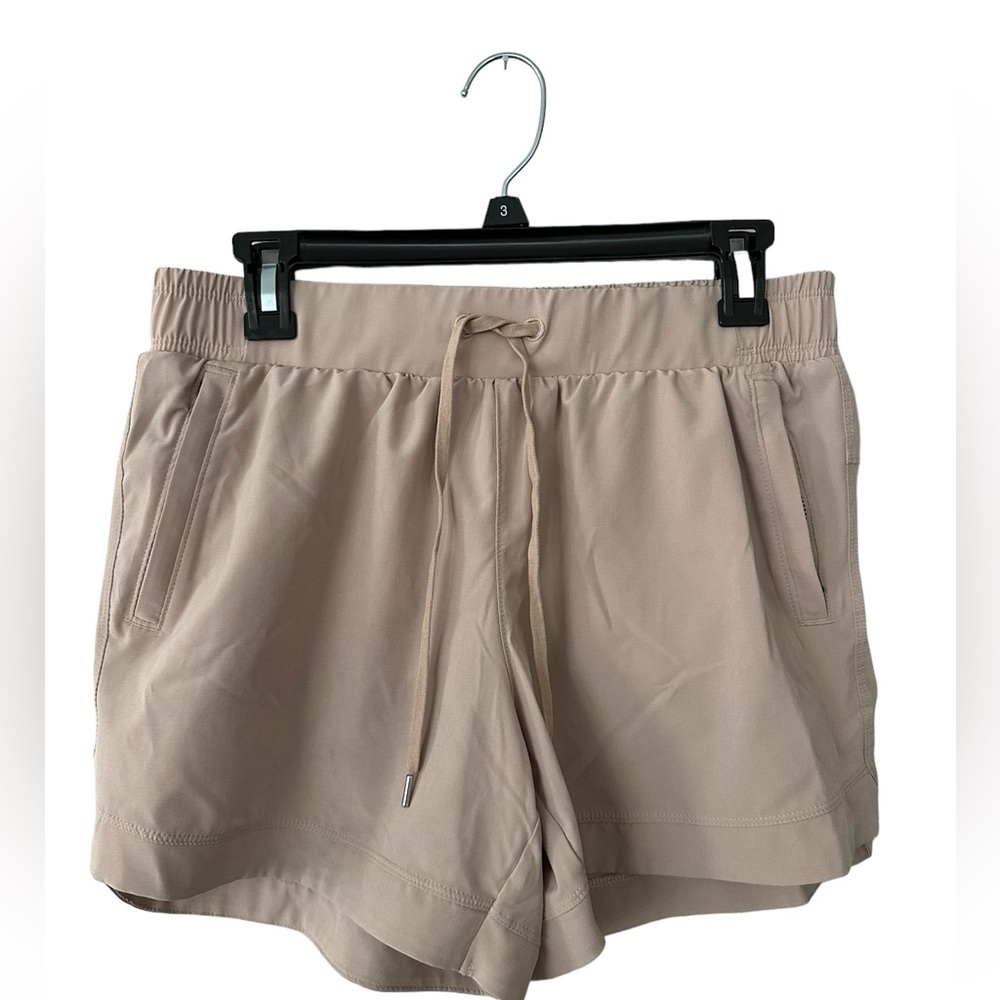 CALIA Women's Journey Woven 5" Short. Color Tan.Excellent Cond…
